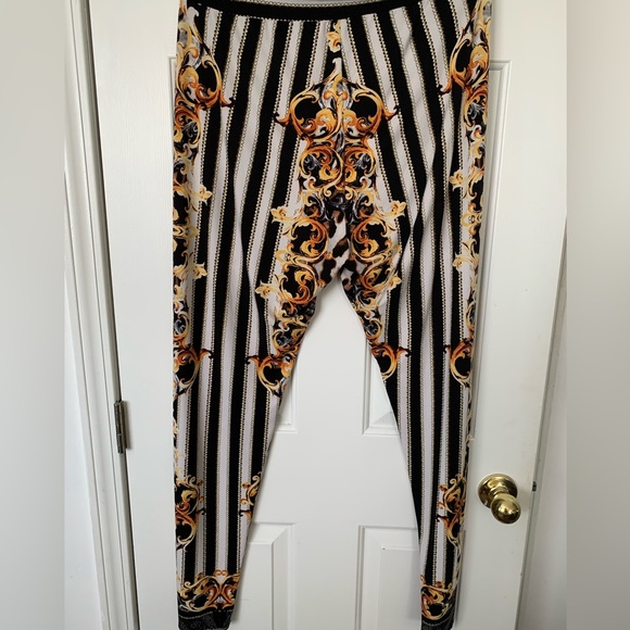 Fashion Nova 2 piece set - Picture 4 of 5